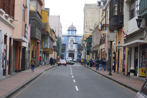 Lucuma, Free Walking Tour Lima